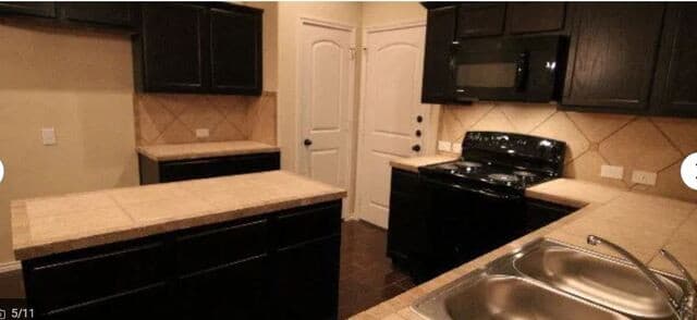 rental at 526  Creekside Circle in New Braunfels, TX — photo 5