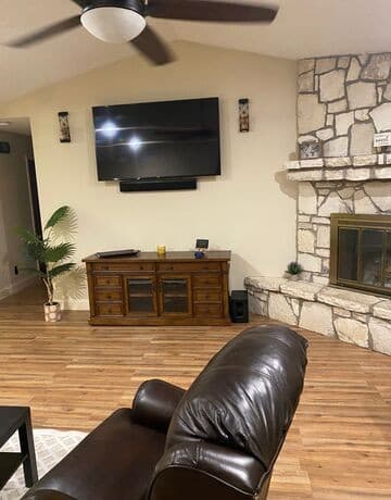 rental at 5614  Champions Hill in San Antonio, TX — photo 2