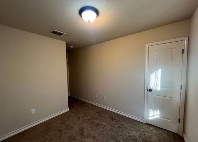 rental at 7117  Micayla Cv Unit 104 in San Antonio, TX — photo 5