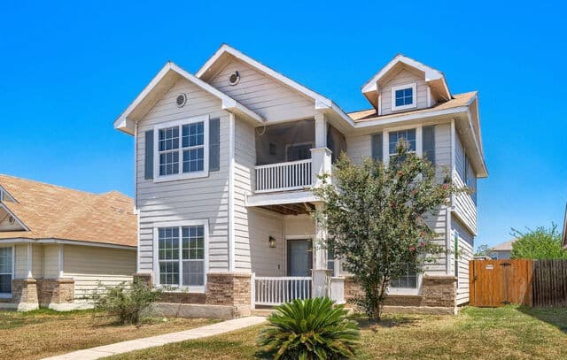 rental at 5635  Midcrown Dr in San Antonio, TX — photo 2