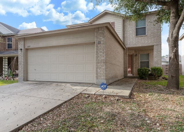 rental at 2527  Butterfly Bay in San Antonio, TX — photo 4