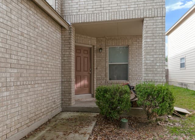 rental at 2527  Butterfly Bay in San Antonio, TX — photo 5