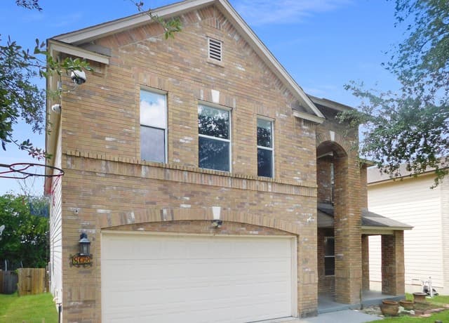 rental at 802  Butler Pt in San Antonio, TX — photo 1