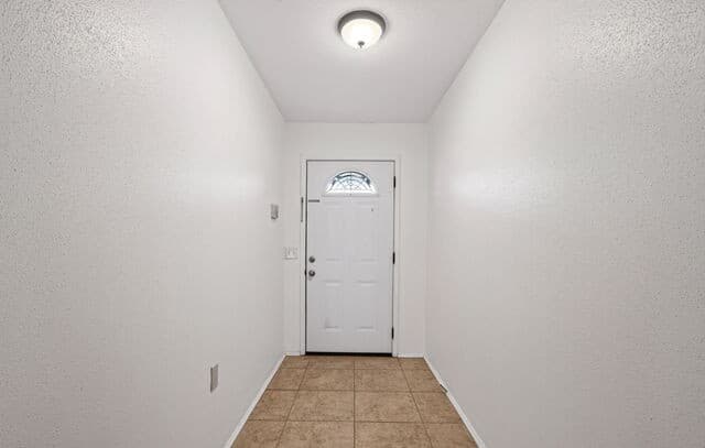 rental at 7713  Narrow Pass in Live Oak, TX — photo 3