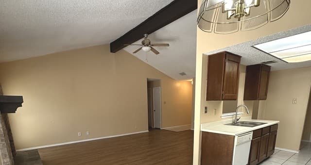 rental at 4623  Misty Run in San Antonio, TX — photo 3