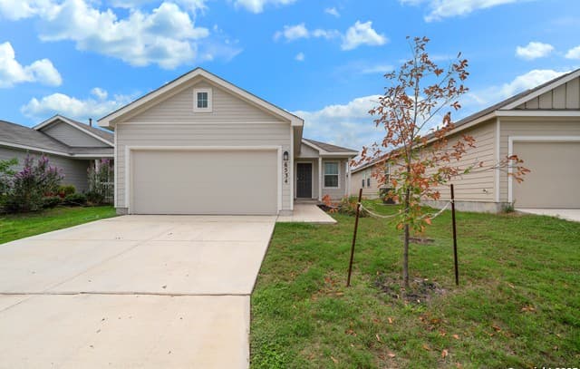 rental at 6534  Augustus Magee in San Antonio, TX — photo 2