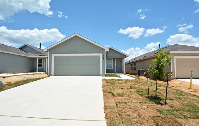 rental at 757 Tulsa Trl in New Braunfels TX