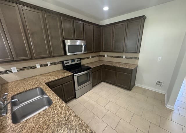 rental at 6702  Prescott Dm in San Antonio, TX — photo 4