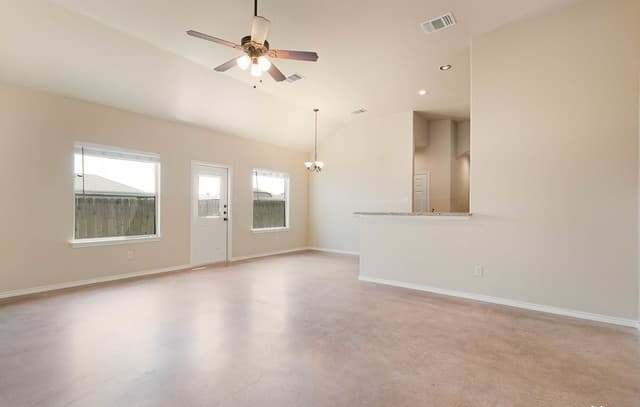 rental at 2584  Pahmeyer Rd in New Braunfels, TX — photo 5