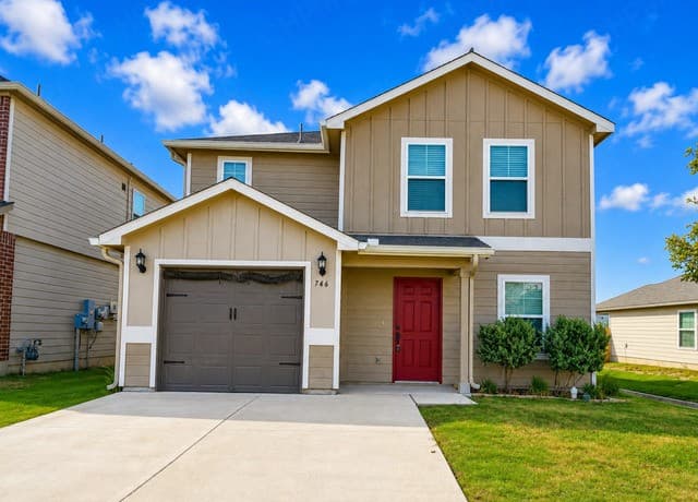 rental at 746  Retama Pass in San Antonio, TX — photo 1