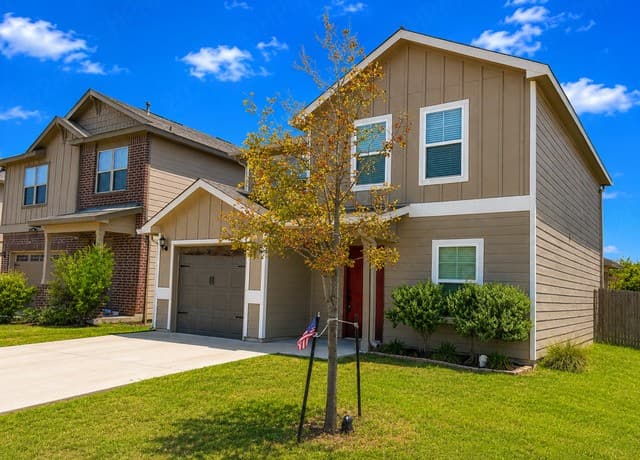 rental at 746  Retama Pass in San Antonio, TX — photo 3