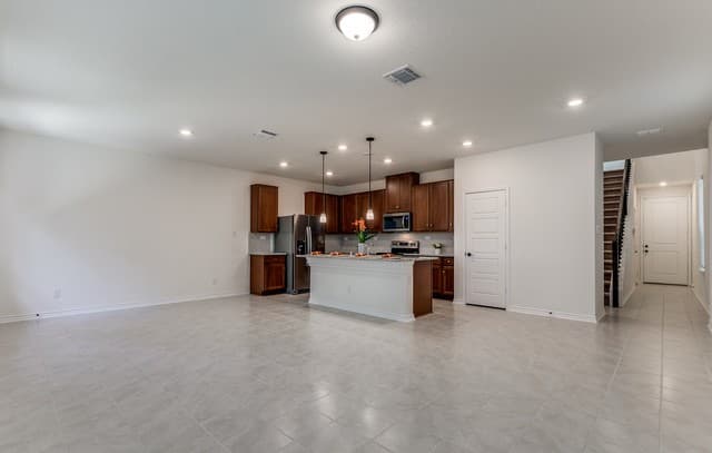 rental at 14839  Vance Jackson Unit 304 in San Antonio, TX — photo 5