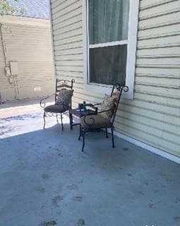 rental at 2014 W Houston St Upstairs in San Antonio, TX — photo 3