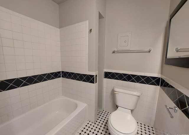 1-bedroom rental at 455 Eleanor Ave Unit 2 in San Antonio, TX — photo 5