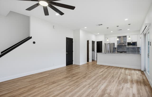 rental at 69  Chapel Hill Cir in San Antonio, TX — photo 3