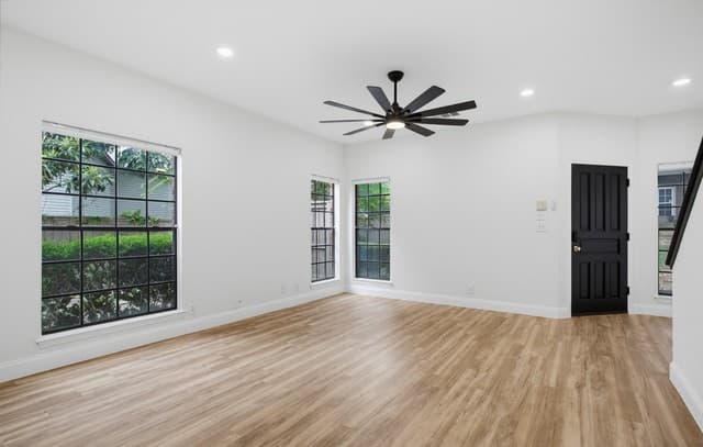 rental at 69  Chapel Hill Cir in San Antonio, TX — photo 4