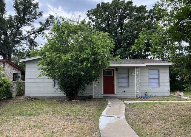rental at 1130  Shadwell Dr in San Antonio, TX — photo 1