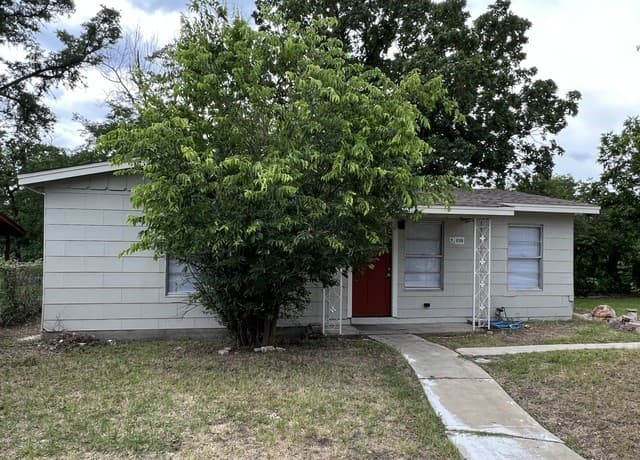 rental at 1130  Shadwell Dr in San Antonio, TX — photo 2
