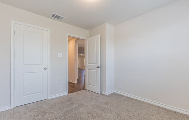 rental at 118  Fiery Topaz in San Antonio, TX — photo 4