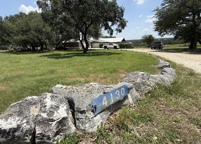 rental at 4130 Summit Dr in New Braunfels TX
