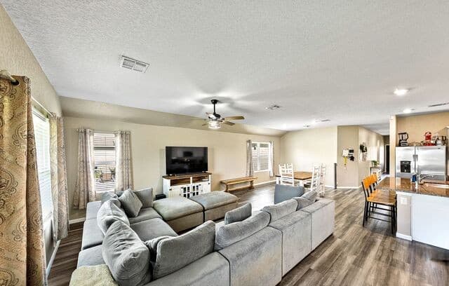rental at 811  Blue Lndg in San Antonio, TX — photo 2