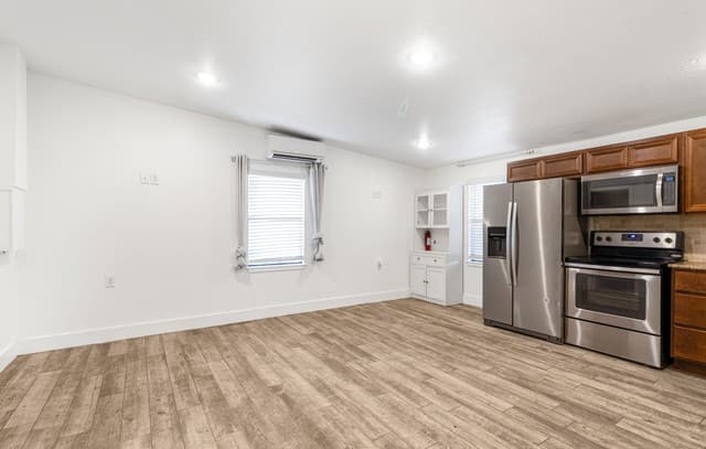 rental at 21875  Scenic Loop Rd in San Antonio, TX — photo 4