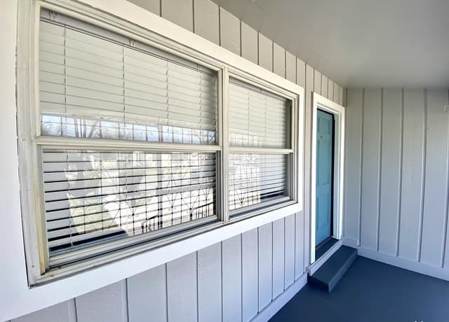rental at 178  Sweetbriar Ave in San Antonio, TX — photo 2