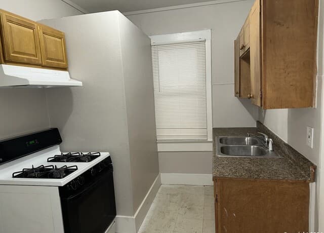 rental at 1320  Monterey in San Antonio, TX — photo 3