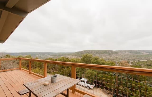 rental at 1435  Trail Pass in Canyon Lake, TX — photo 4