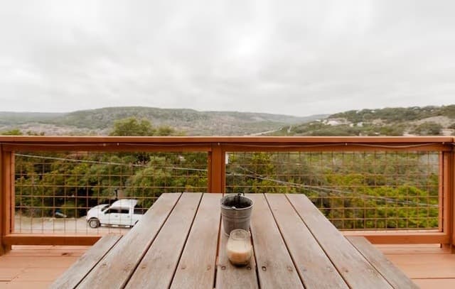 rental at 1435  Trail Pass in Canyon Lake, TX — photo 5