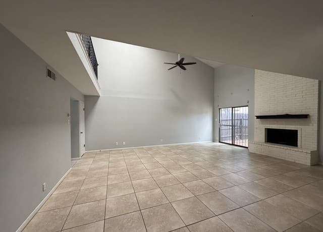 rental at 5815  Rue Royale in San Antonio, TX — photo 5