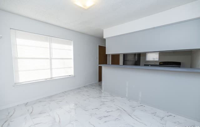 rental at 4507  Howard St in San Antonio, TX — photo 4