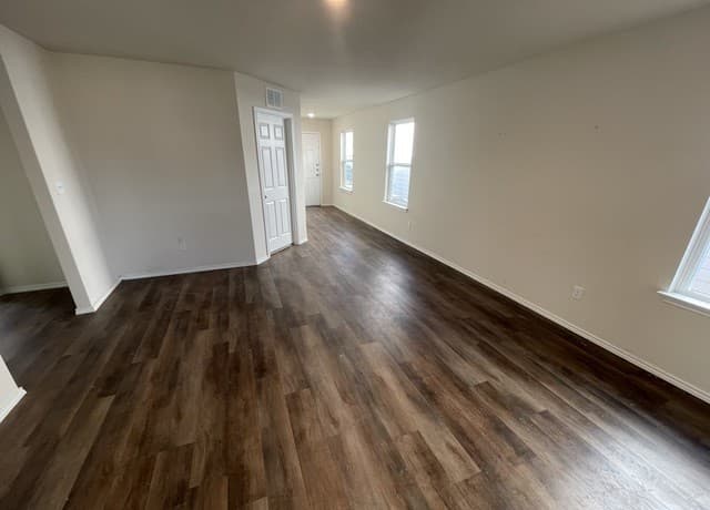 rental at 13738  Crossbow Rdg in San Antonio, TX — photo 5