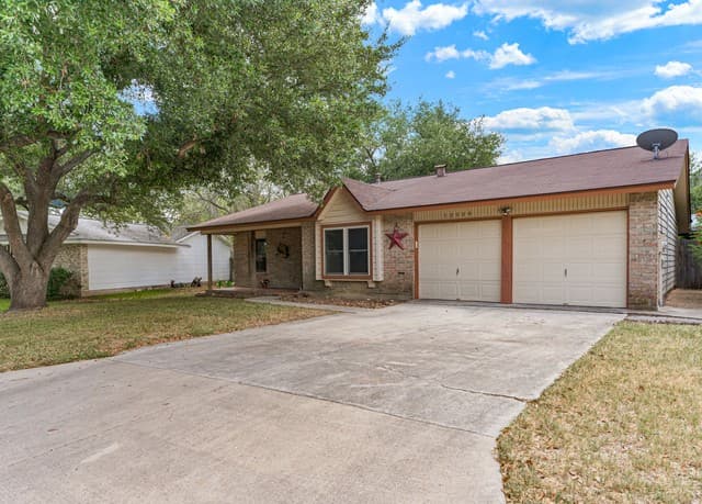 rental at 12509  Sandpiper in Live Oak, TX — photo 4