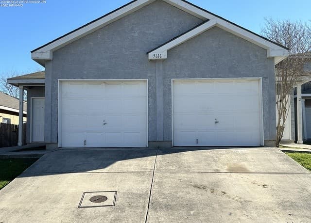 rental at 5618  Golf Mist Unit 1 in San Antonio, TX — photo 2