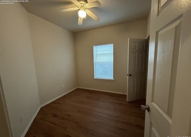rental at 5618  Golf Mist Unit 1 in San Antonio, TX — photo 5