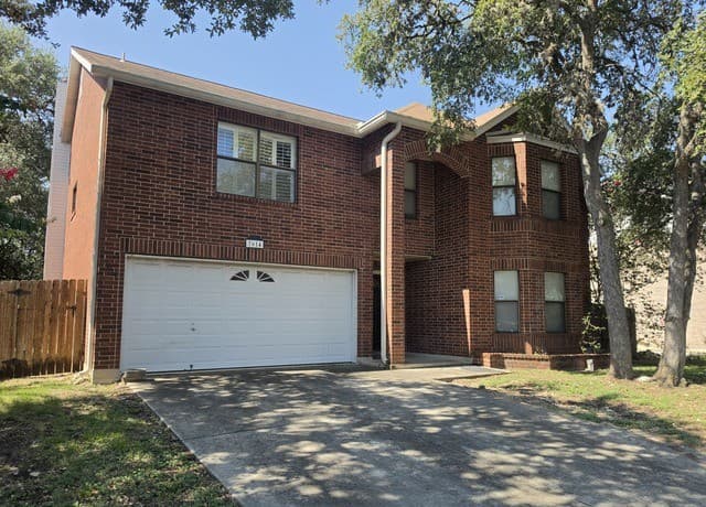 rental at 7614  Briston Park Dr in San Antonio, TX — photo 2