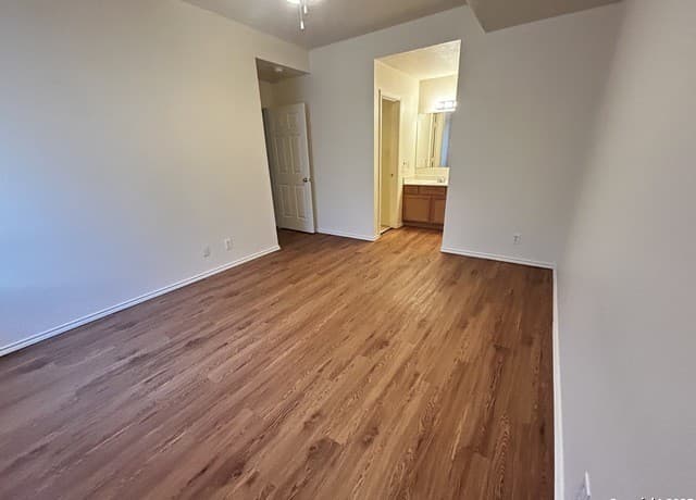 rental at 7303  Golf Vista Blvd in San Antonio, TX — photo 4