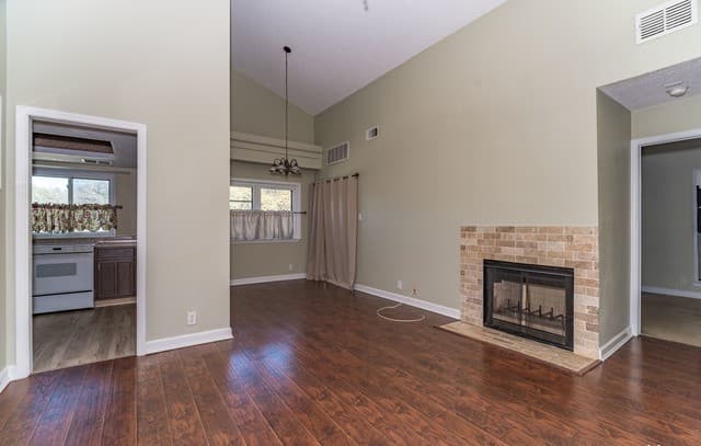 rental at 14122  Churchill Estates Blvd Unit 1402 in San Antonio, TX — photo 4