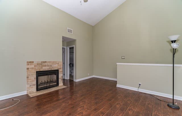 rental at 14122  Churchill Estates Blvd Unit 1402 in San Antonio, TX — photo 5