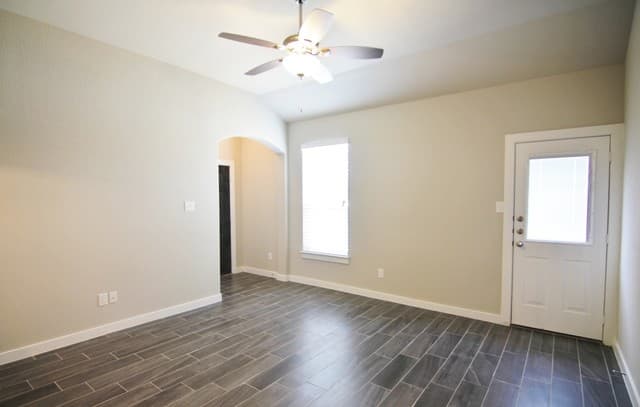 rental at 502  Creekside Frst in New Braunfels, TX — photo 2