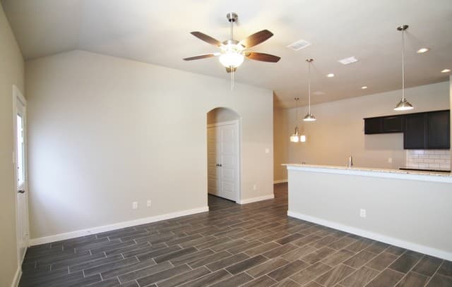 rental at 502  Creekside Frst in New Braunfels, TX — photo 3