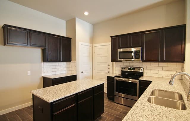 rental at 502  Creekside Frst in New Braunfels, TX — photo 5