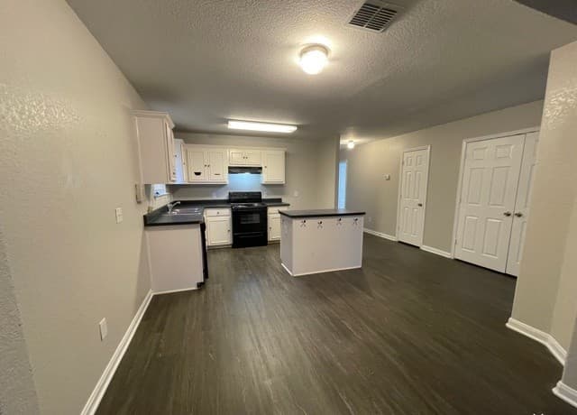 rental at 5730  Butch Cyn in San Antonio, TX — photo 4