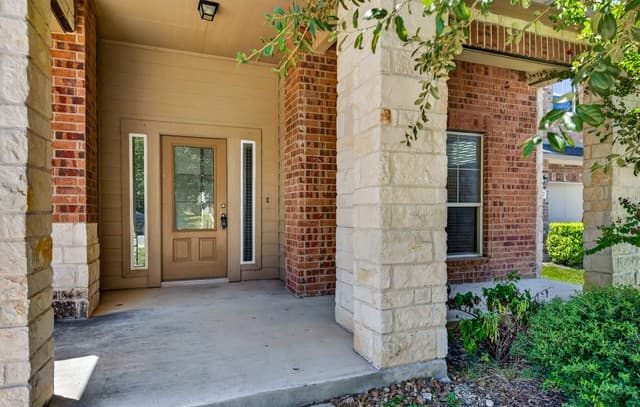 rental at 14918  Goldfinch Way in San Antonio, TX — photo 2