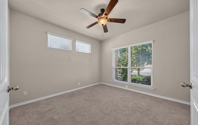 rental at 14918  Goldfinch Way in San Antonio, TX — photo 4