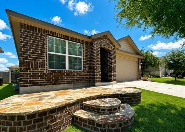 rental at 8936  Taylor Grove in San Antonio, TX — photo 1