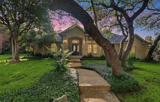 rental at 24  Inwood Mnr in San Antonio TX