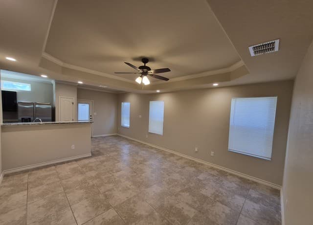 rental at 6306  Luglio Lane Unit 201 in San Antonio, TX — photo 2