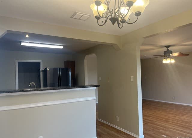 rental at 12530  Kava Knoll in San Antonio, TX — photo 4